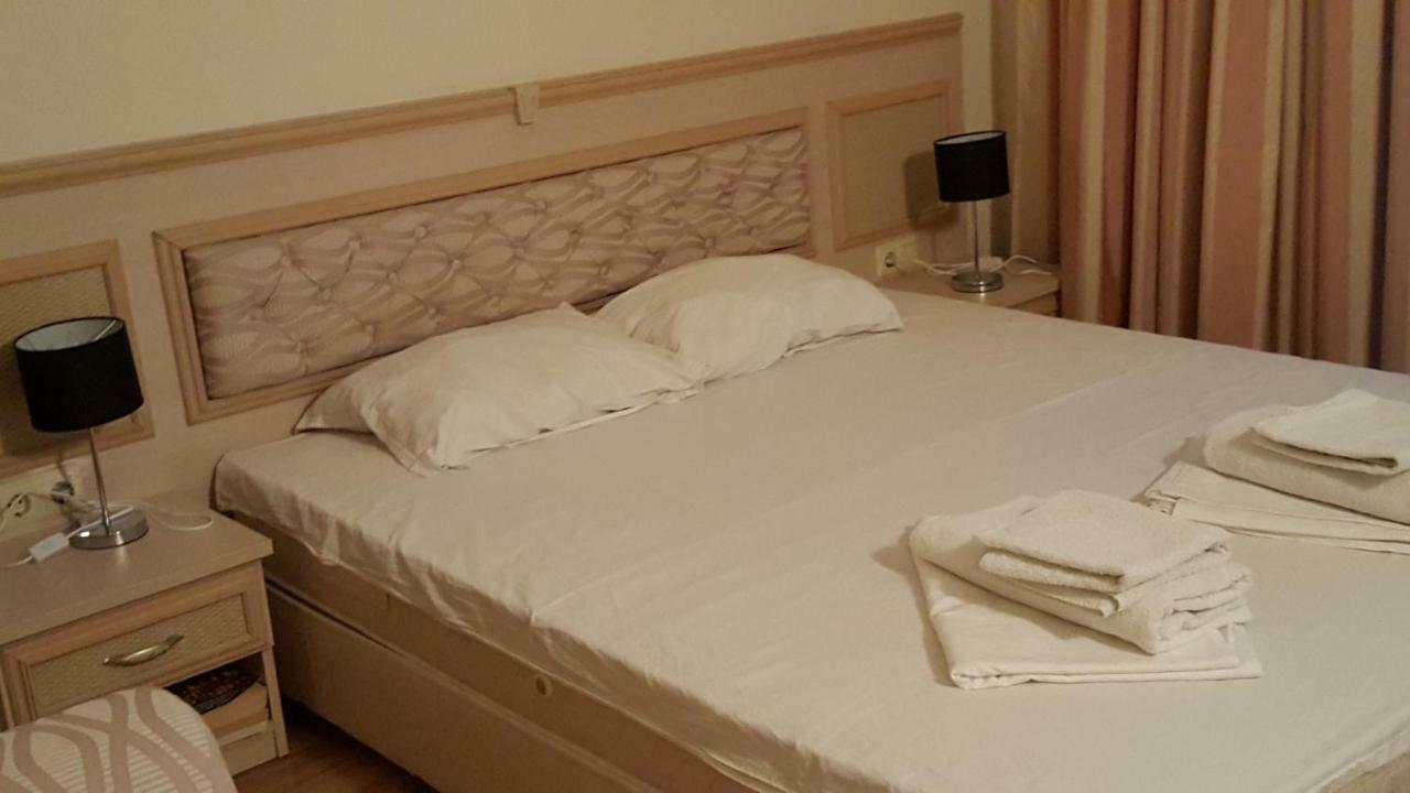 Bendita Mare Family Apartments Golden Sands Eksteriør billede