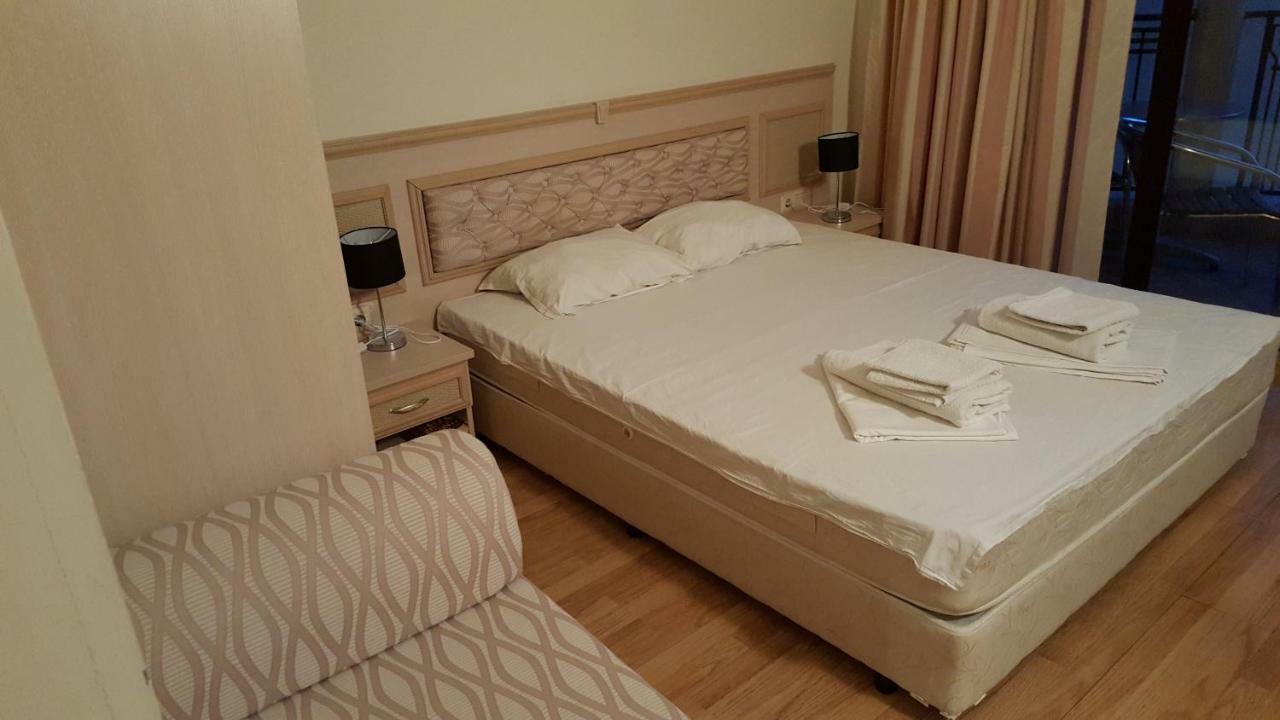 Bendita Mare Family Apartments Golden Sands Eksteriør billede